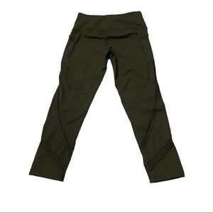 VS Victoria's Secret Victorias Sport Olive Green Capri Leggings side pockets XS